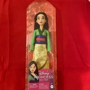 Disney Princess: Mulán Doll - New
